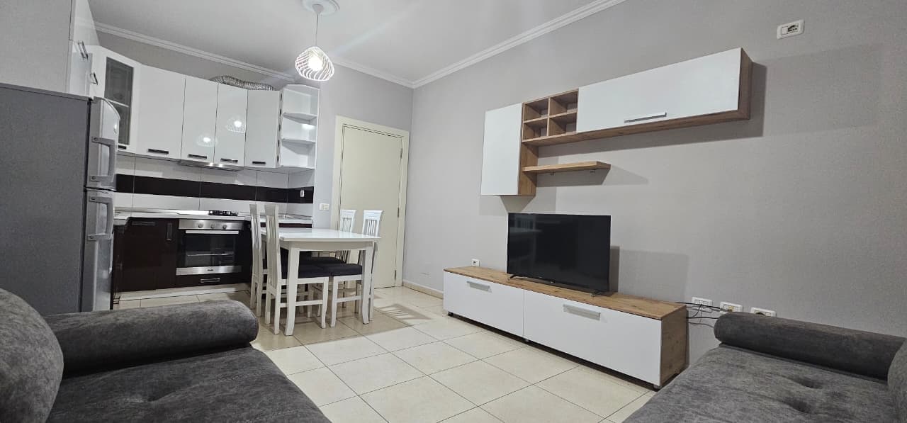 Apartament 1+1 Me Qira në Astir, Pallati i Hotel Park - 500€ | 1+1 2