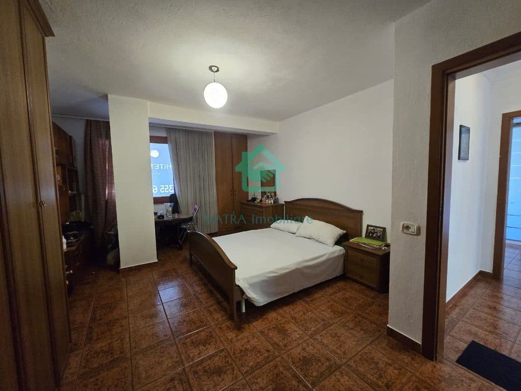 Apartament 2+1 Me Qira në Rruga e Durrësit, Tiranë - 65.000 lekë/muaj | 100 m² 4