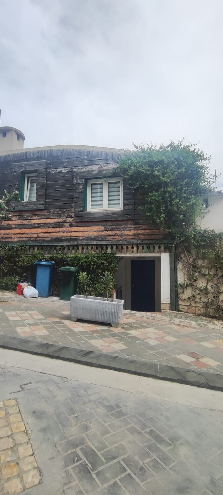 🏡 Shitet / Jepet me Qira Studio Duplex – Kodra e Diellit 1