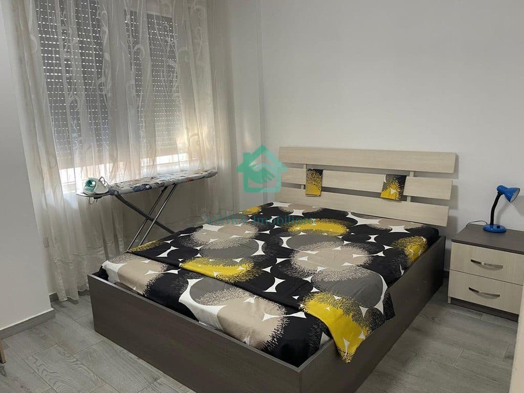 Apartament 1+1 + Post parkimi Me Qira Rr. Ferit Xhajko në Medreseja, Tiranë - 650€ | 1+1 3