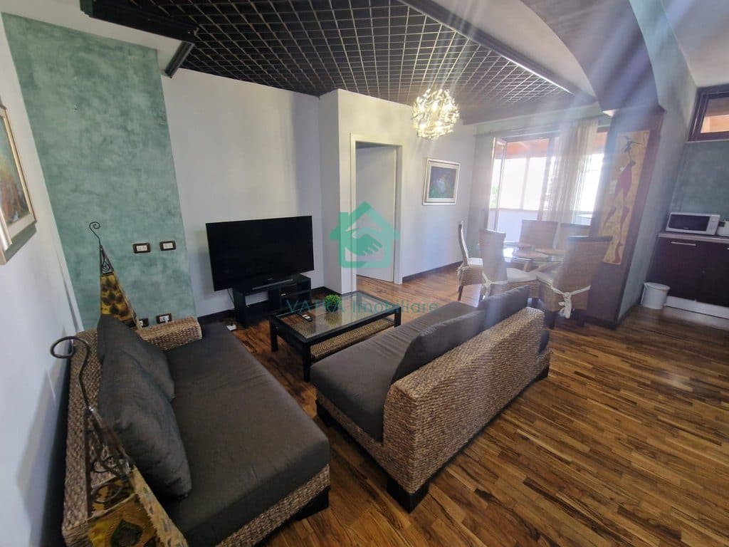 Apartament 2+1 Për Shitje në Ish Blloku, Tiranë - 300,000€ | 114 m² 2