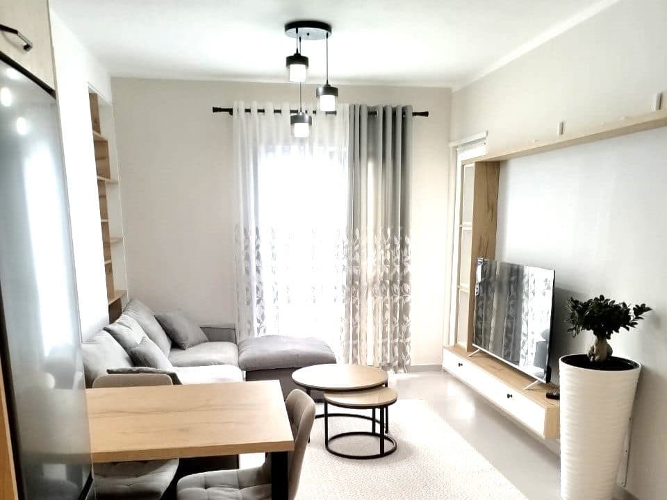 Apartament 1+1 Me Qira tek Univers City afër QTU, Tiranë - 500€ | 1+1 në katin e 7-të