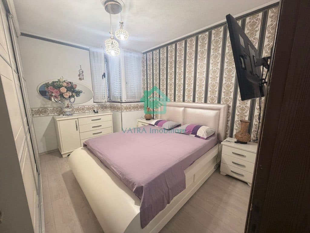 Apartament 2+1+Post parkimi Me Qira në Bllok, Tiranë - 85.000 Lekë/muaj | 110 m² 3