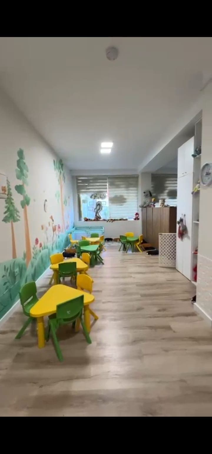 Shitet Prona dyqan + Biznes Aktiv – Kopsht për Fëmijë (i Licencuar) në zonën e Liqeni i Thatë - 400,000€ | 140 m²