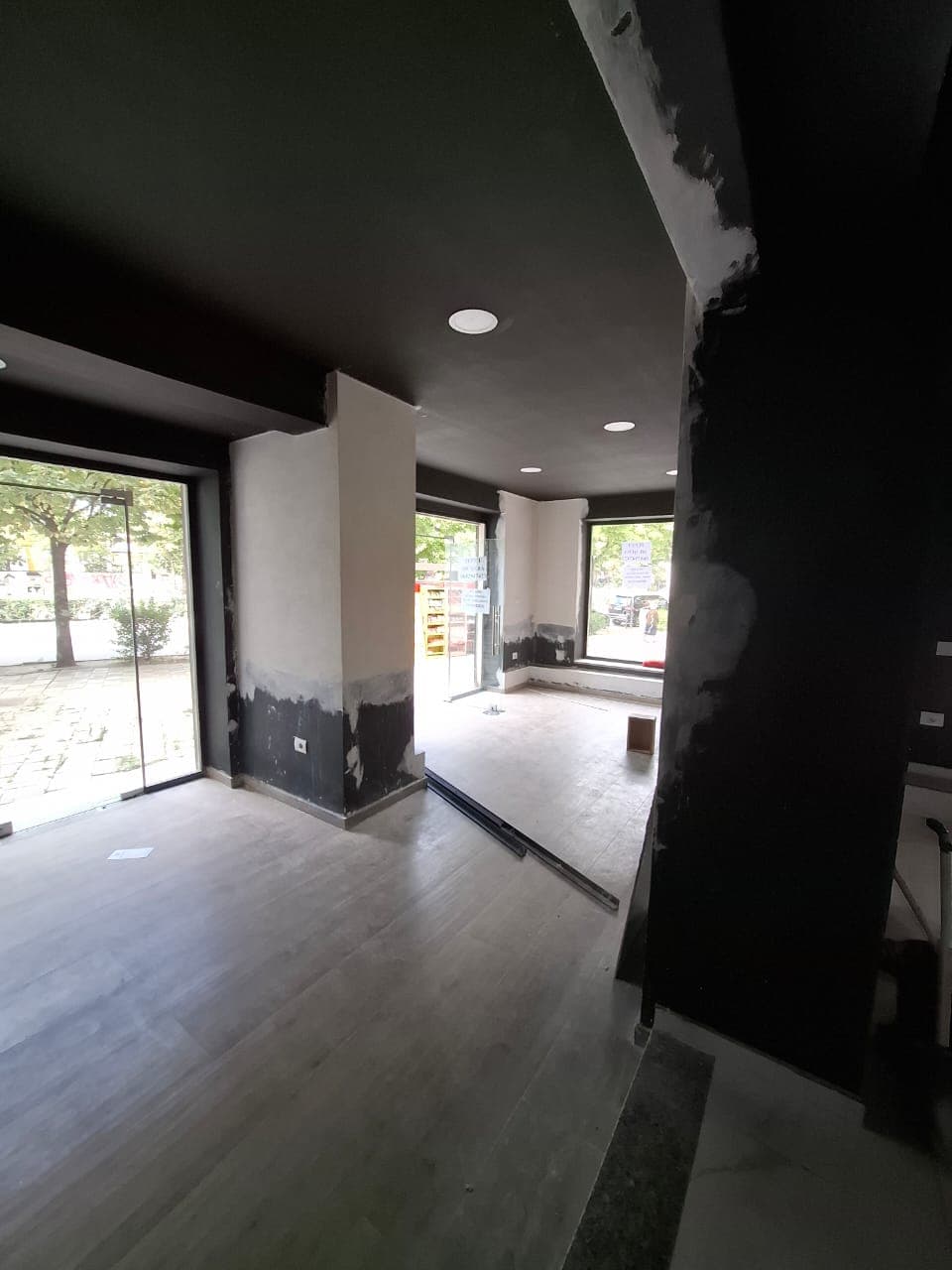Ambient Komercial Për Shitje në Rrugën Muhamet Gjollesha, Tirana - 750000€ | 80 m²