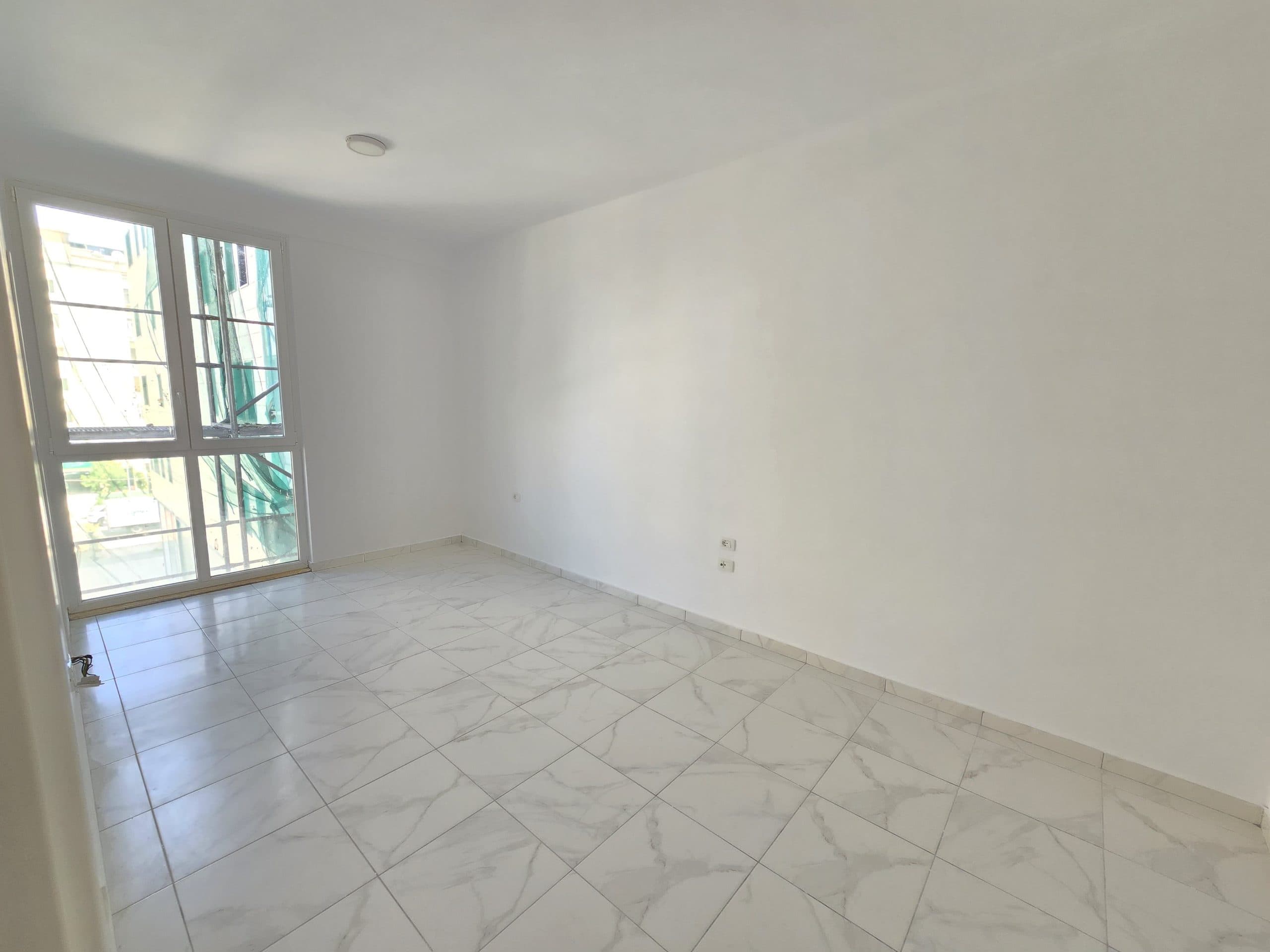 Ambient Biznesi Me Qira tek pranë Rruga e Kavajës, Tiranë - 100.000 lekë/muaj (Neto) | 110 m² 3