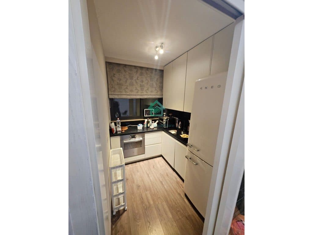 Apartament 3+1+2+ Post parkimi Me Qira te Liqeni i Tiranës - 1500€ | 101 m² 2