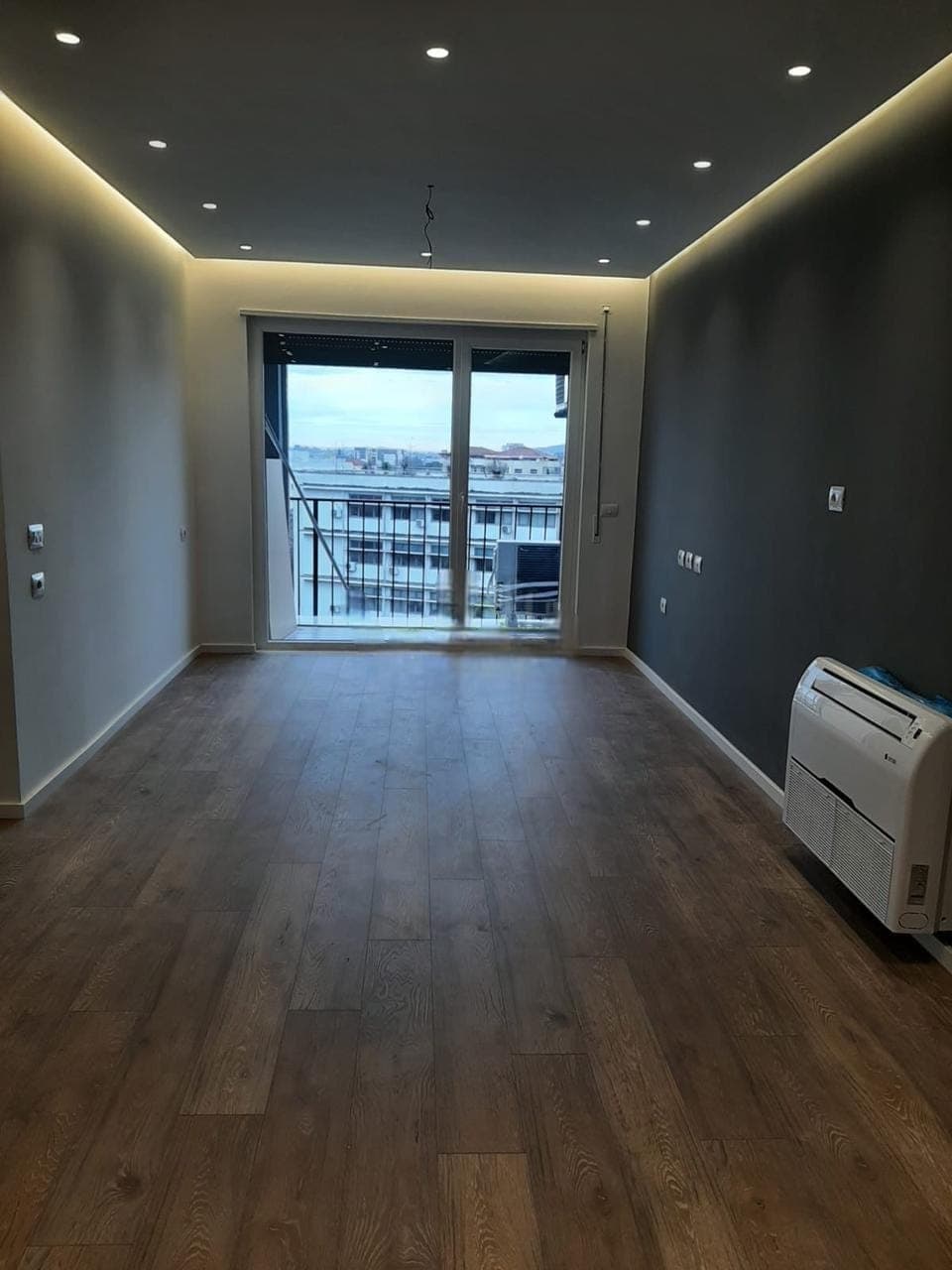 Apartament 3+1+2 në shitje tek 21 Dhjetori, Tiranë - 300000€ | 110 m²