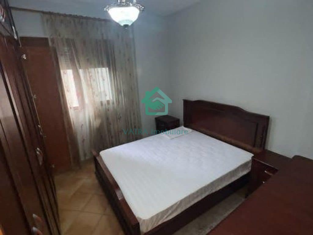 Apartament 2+1 Me Qira në Komunën e Parisit, Tiranë - 600€ | 2