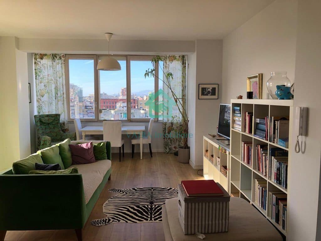 Apartament 1+1 + Depo Me Qira në Sheshin Willson, Tiranë - 900€ | 81 m²