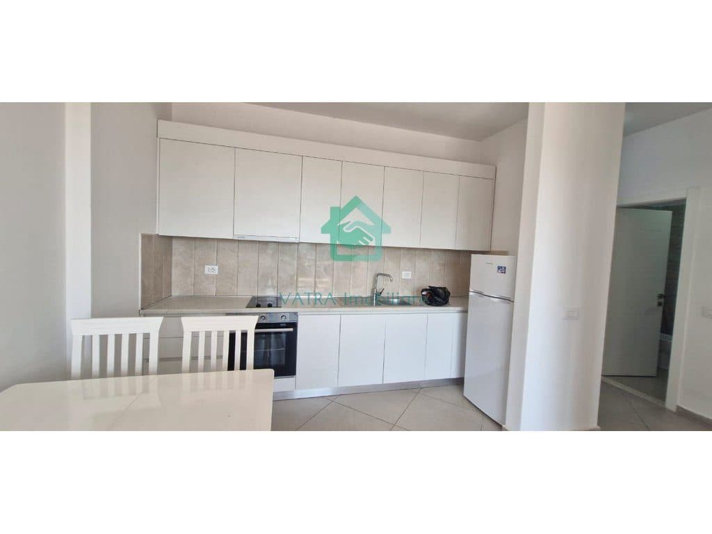 Apartament 1+1 + Post parkimi Me Qira në Rruga e Dibrës, Tiranë - 50.000 lekë/muaj | 74 m² 2