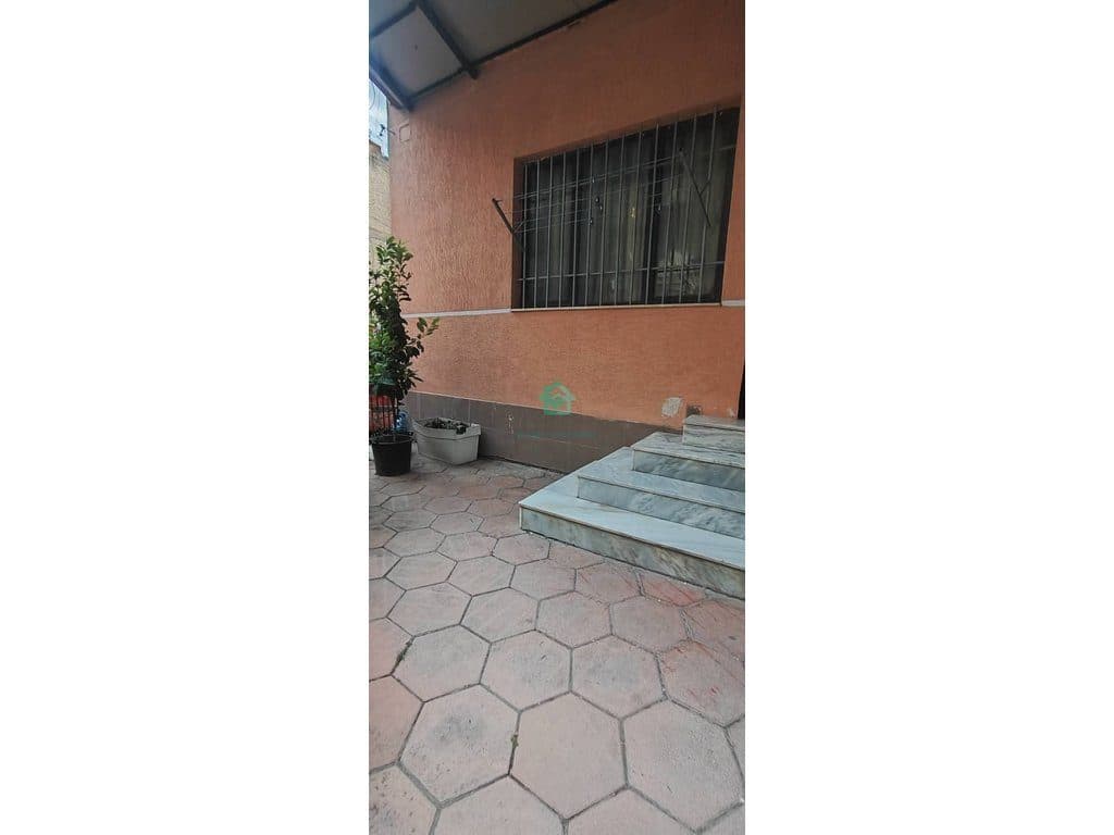 🏡35.000lek/muaj - Jepet me qera garsoniere në Komunën e Parisit (pranë KESH-it) 3