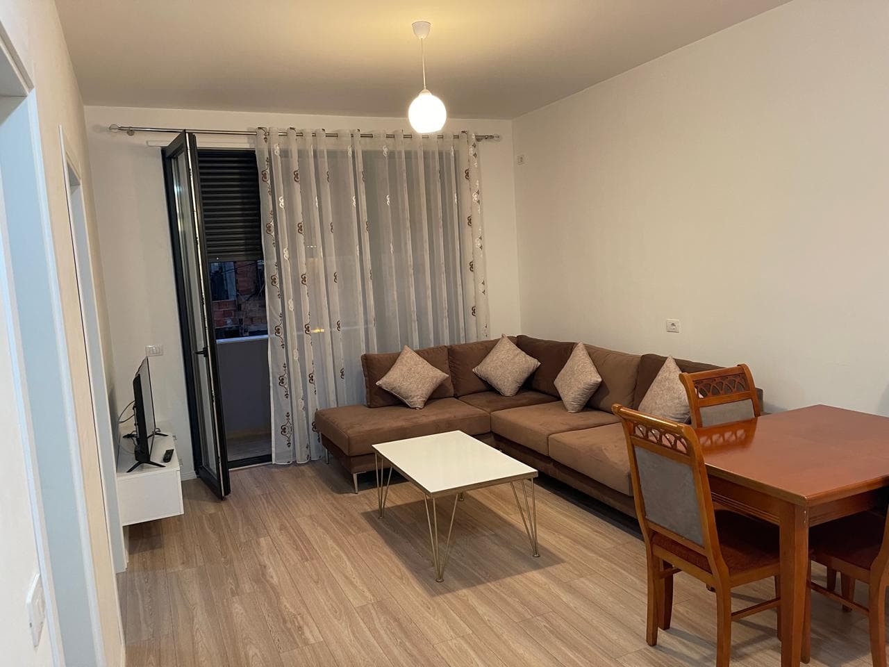 Apartament 1+1 Me Qira në Siri Kodra, Tiranë – 600€ | 60 m² 4