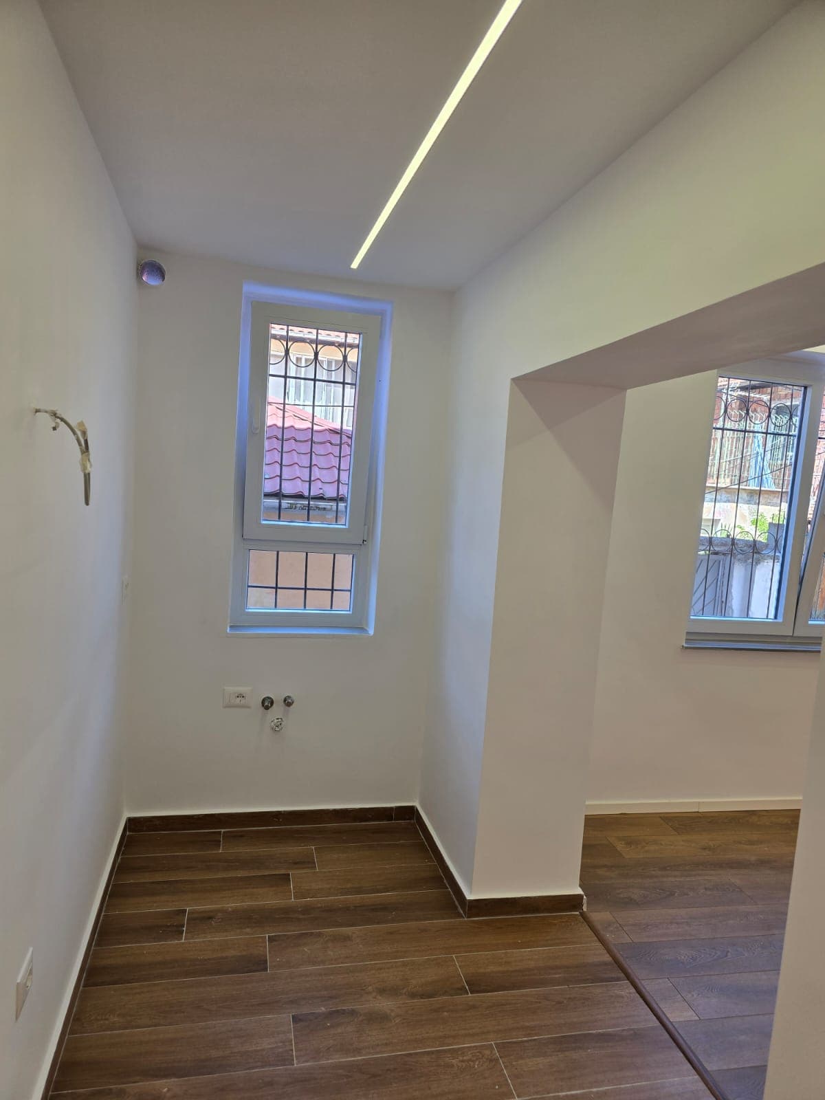 Gasonjere Për Shitje në Rruga Bardhyl, Tiranë - 83,000€ | 30 m² 3