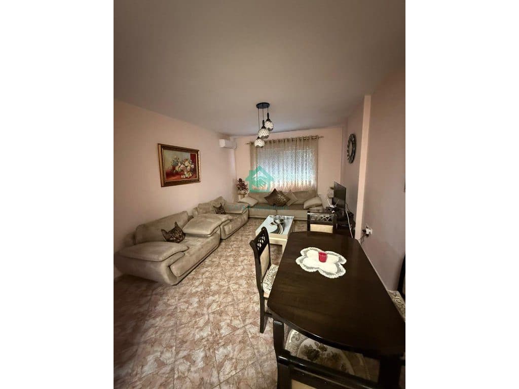 Apartament 2+1 Me Qira në Sheshi Willson, Tiranë - 80.000 lek | 115 m²