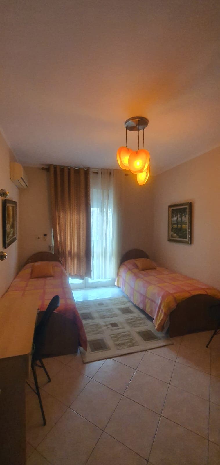 Jepet me qira kati 3-të i një Vilë 2+1 në Brryl, Tiranë - 600€ | 100 m² 4