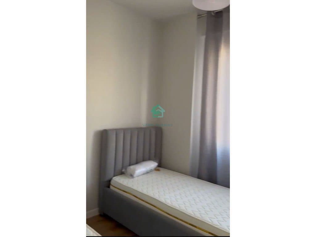 Apartament 2+1 + Post Parkimi me Qira në Ish Stacioni i Trenit, Tiranë - 85.000 lekë/muaj 3