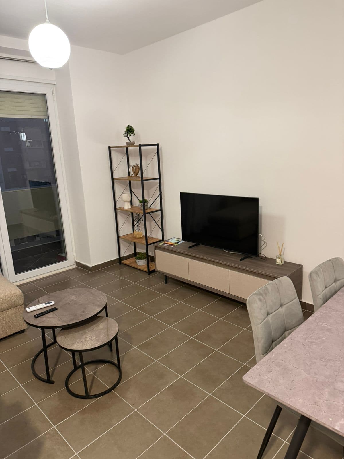 Apartament 1+1 me Qira në Golden Park, Tiranë - 550€ | 80 m² 1