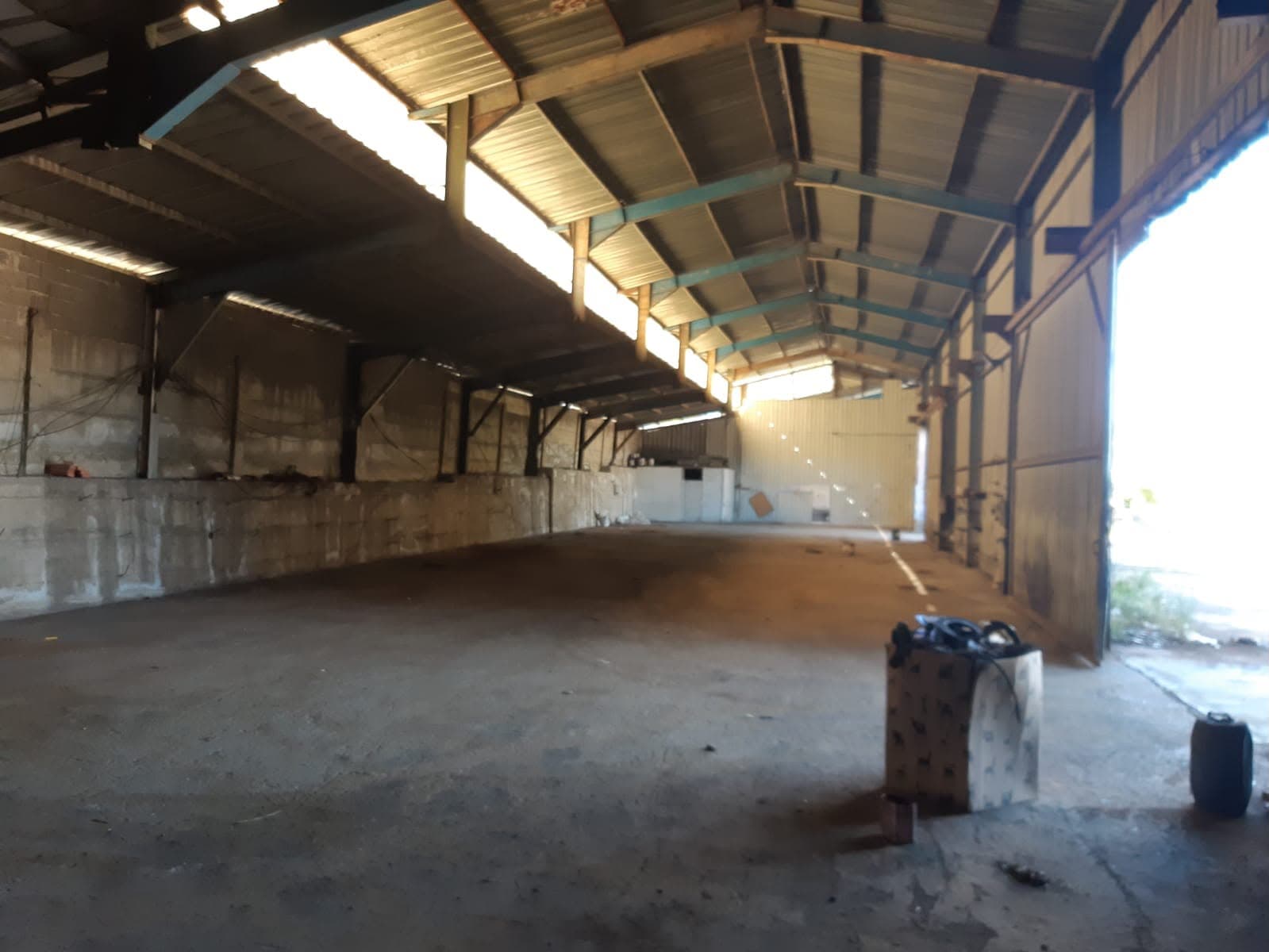 Kapanon me qira në Vorë, Tiranë - 4500€ | 1200 m² 4