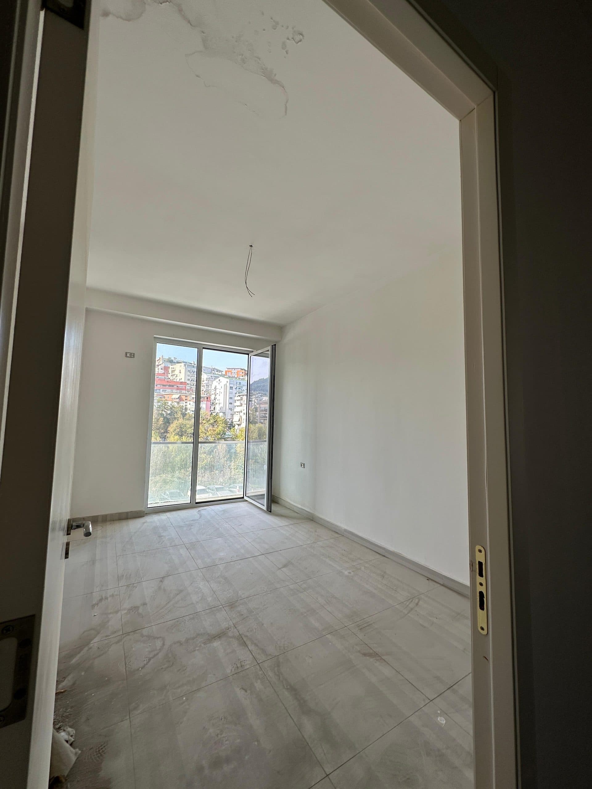 Apartament 2+1+2 Për Shitje në Liqeni i Thatë, Tiranë - 238,000€ | 93 m² 3
