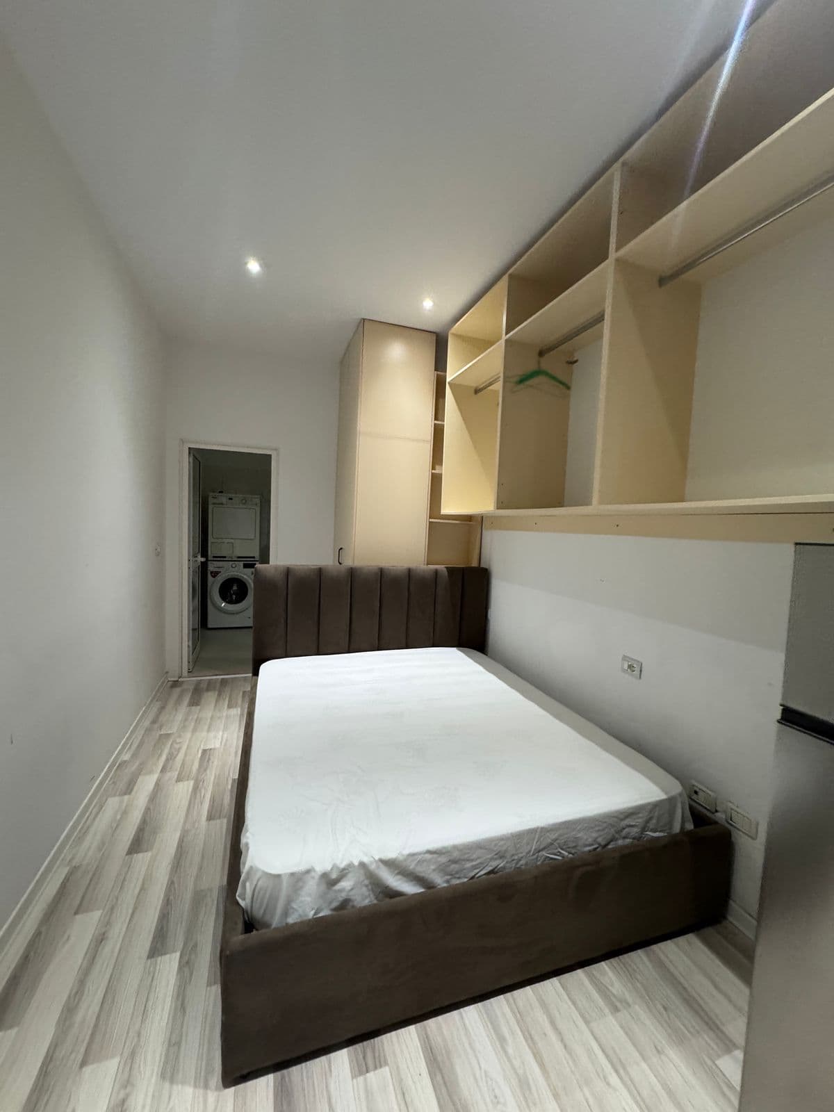 Garsioniere Me Qira në Rruga Barrikadave, Tiranë - 420€ | 45 m²