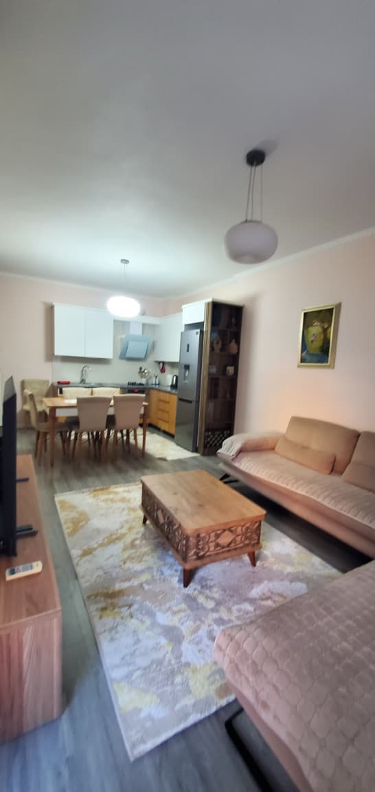 Apartament 2+1 Me Qira pranë Vila L në Astir, Tiranë - 50.000 lekë/muaj | 104 m²