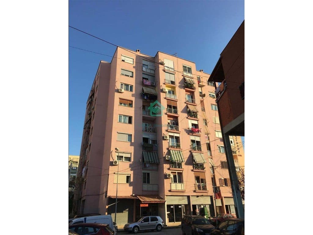 Apartament 3+1+2 Për Shitje tek Blloku Gintash në Laprakë, Tiranë - 220000€ | 130 m² 2