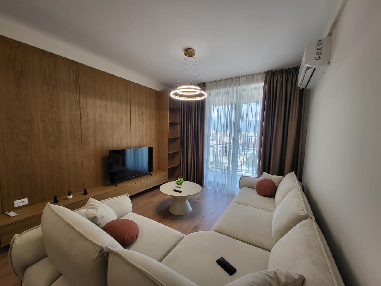 Apartament 2+1+2 Me Qira Golden Tower tek Rr.Mine Peza, Tiranë - 125,000 lekë/muaj