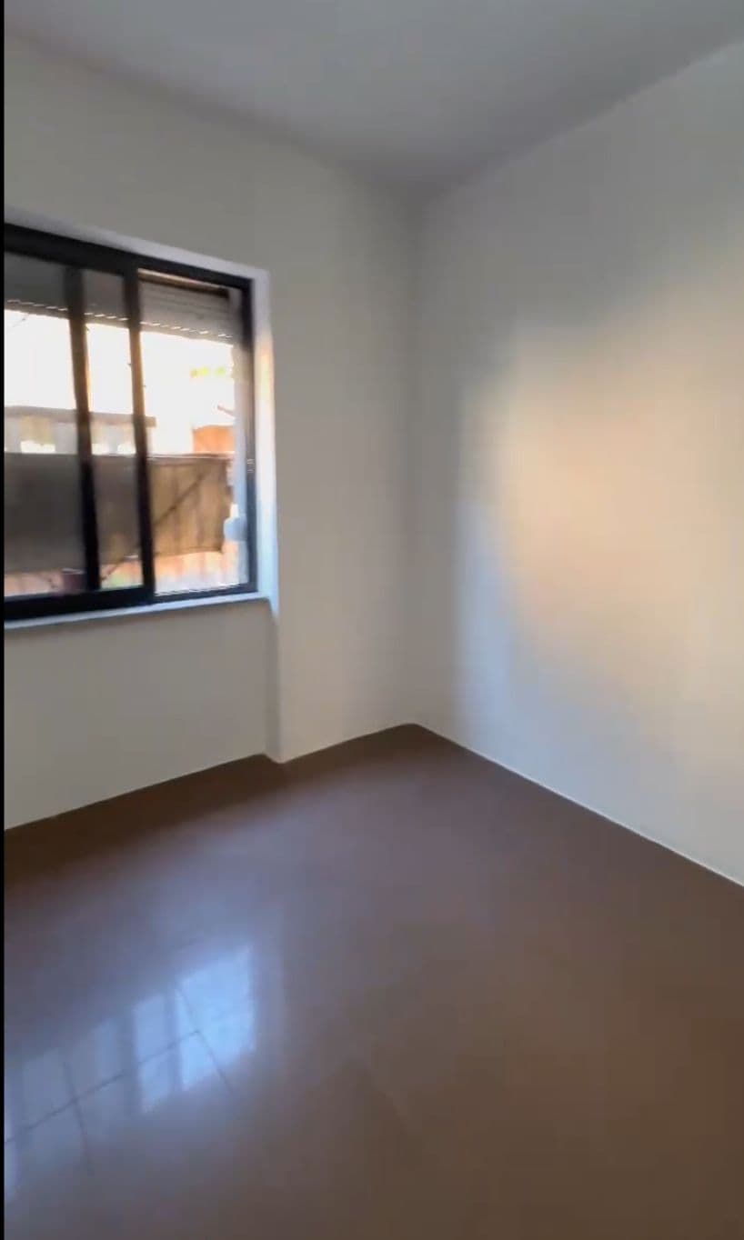 Ambient Biznesi Me Qira buzë rrugës kryesore tek Rruga e Durrësit, Tiranë - 1500€ Neto | 73m² 2