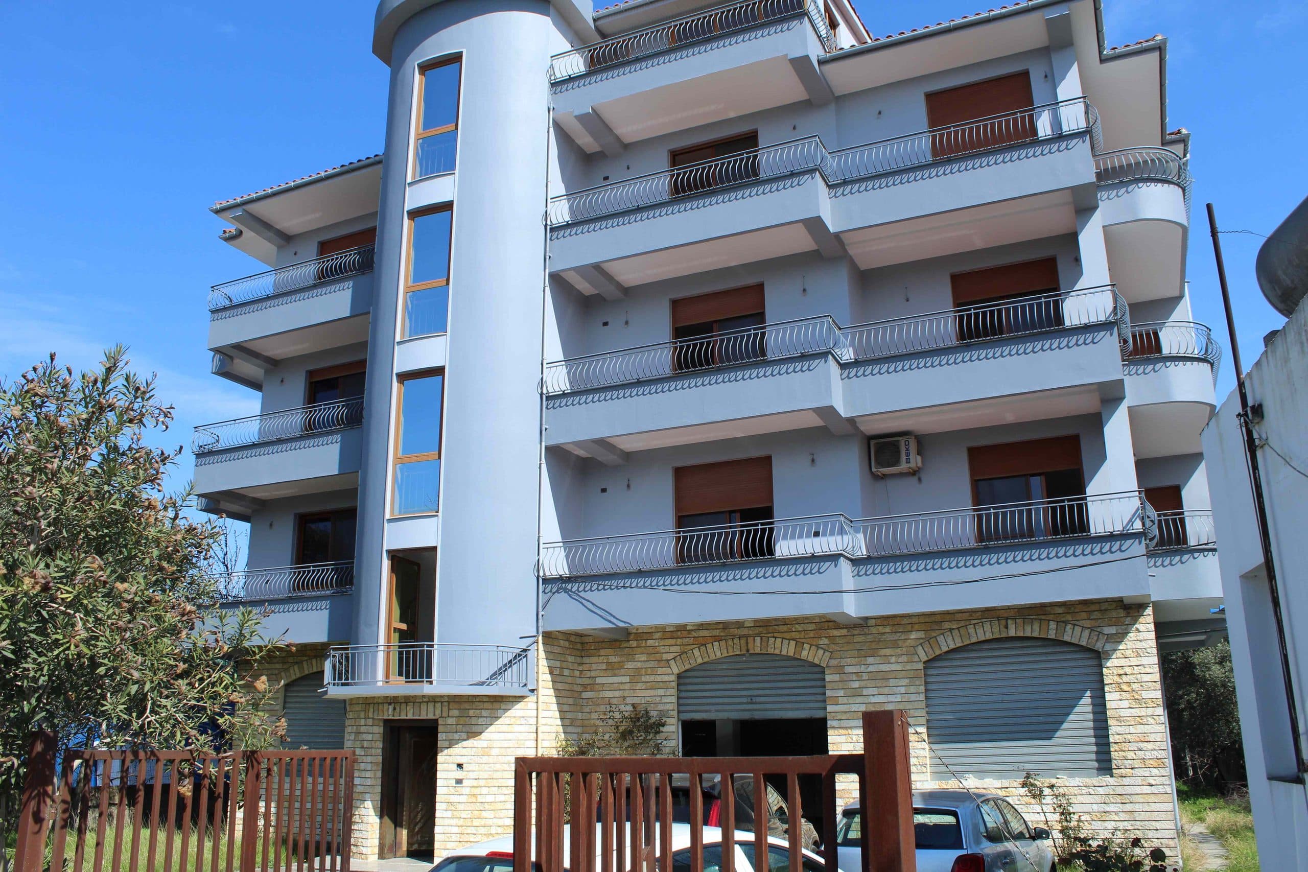 🏢 Shitet Truall + Objekt 4 Kate – Unaza e Plazhit, Lagjja 13 (Durrës)