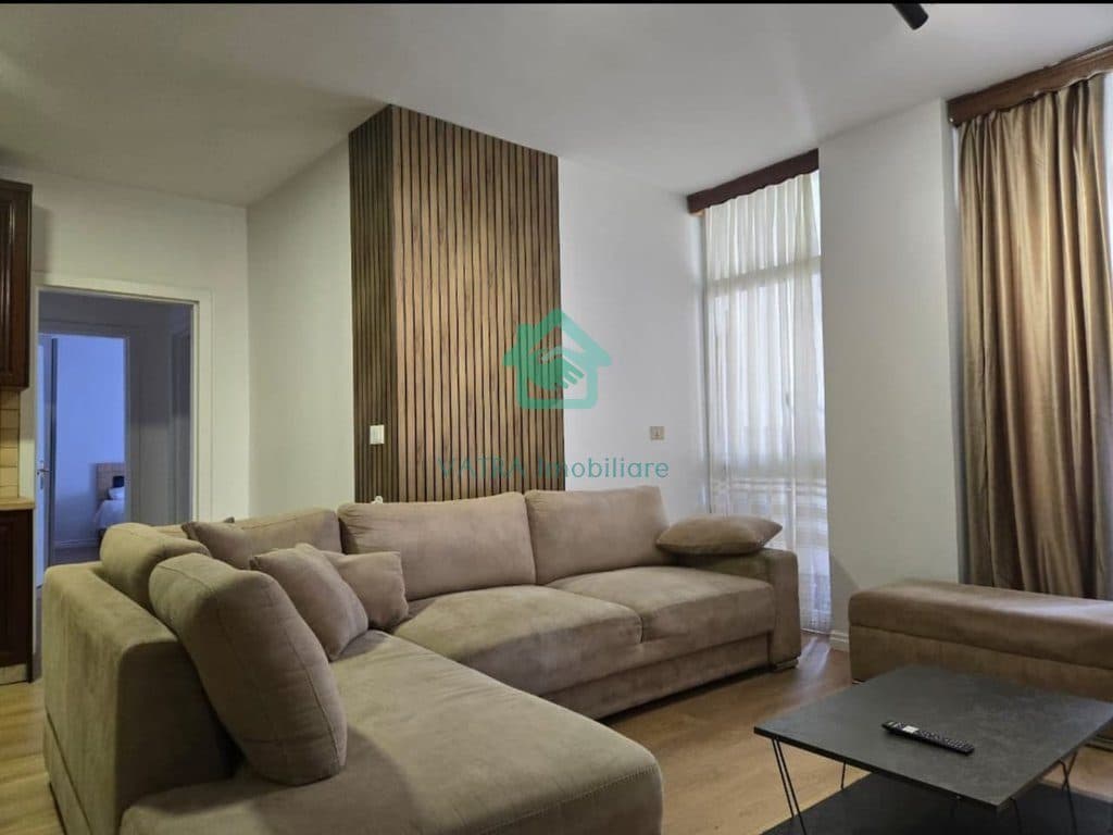 Apartament 2+1+2 Me Qira në Komunën e Parisit, Tiranë – 750€ | 115 m² 2