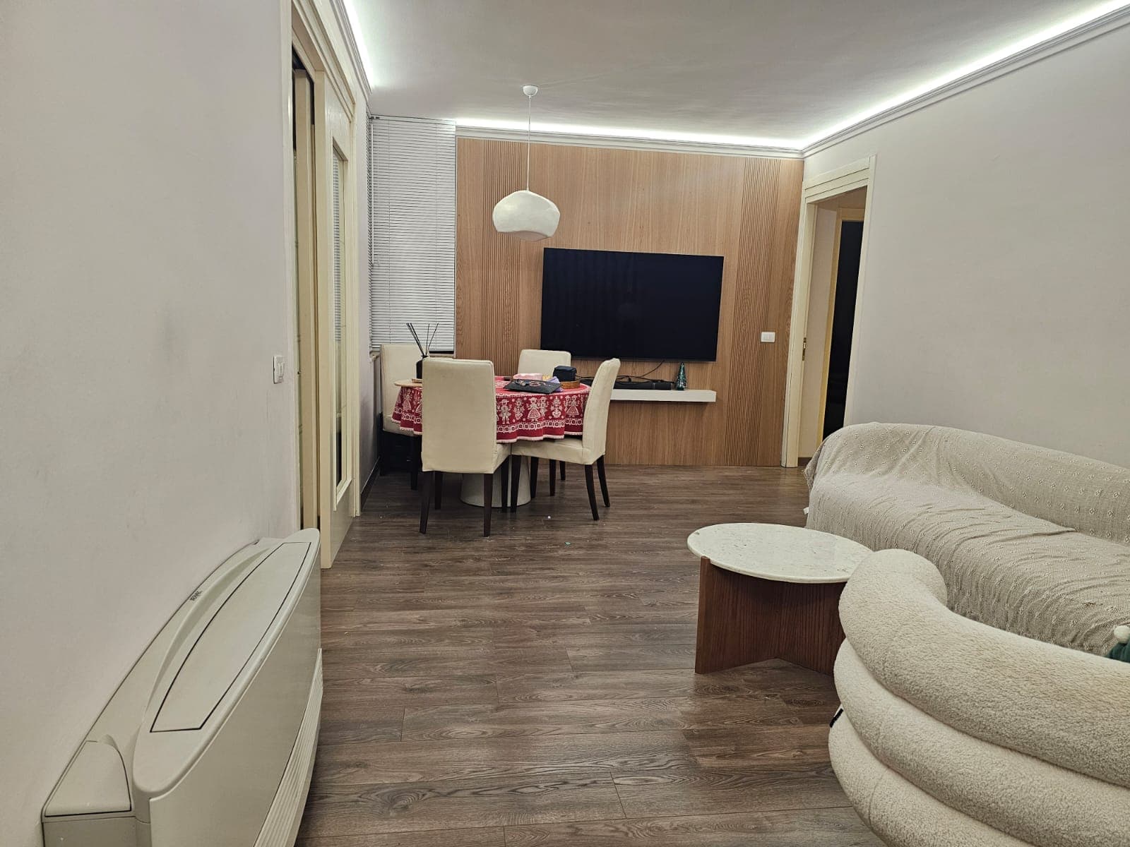 Apartament 3+1+2+ Post parkimi Me Qira te Liqeni i Tiranës - 1500€ | 101 m²