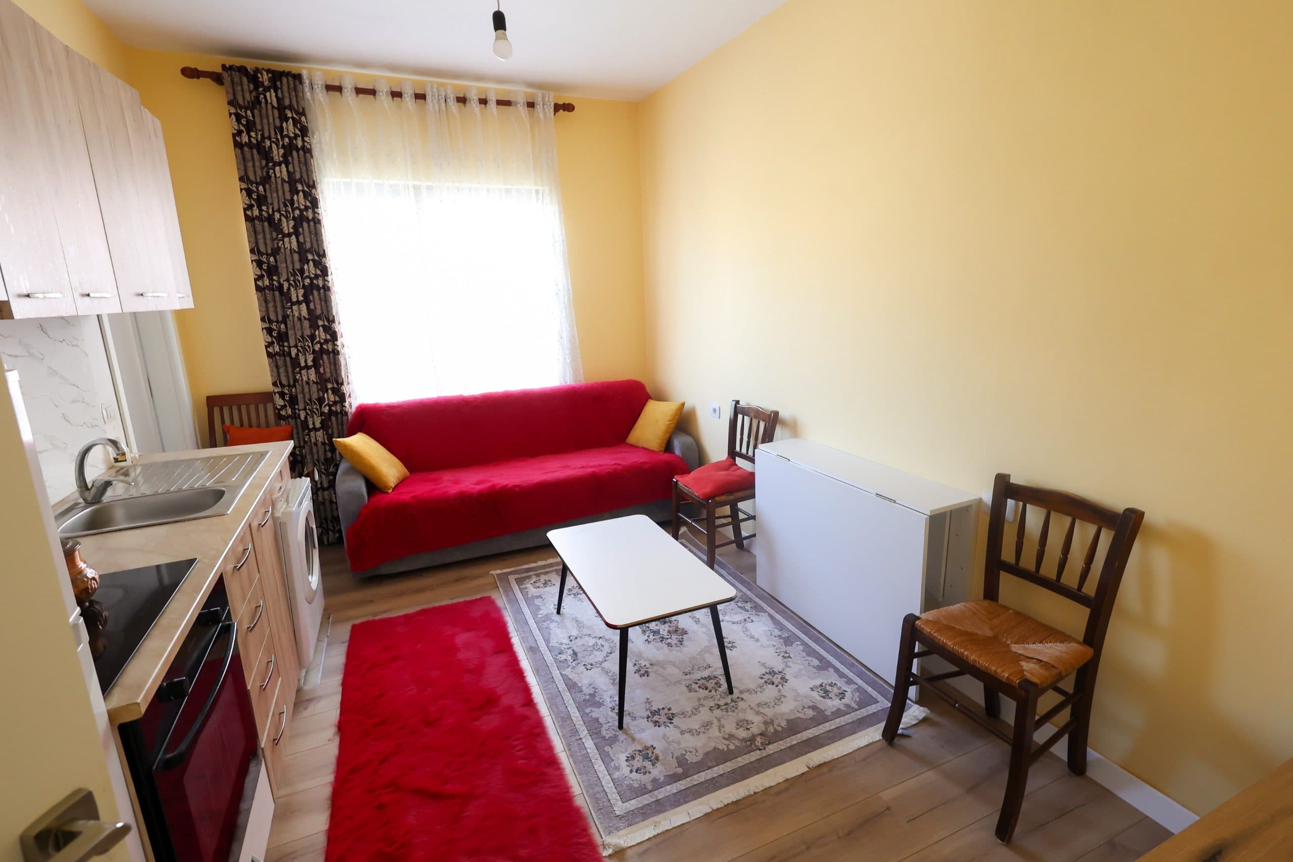 Apartament 1+1 Me Qira në Shkozë, Tiranë - 300€ | 69 m²