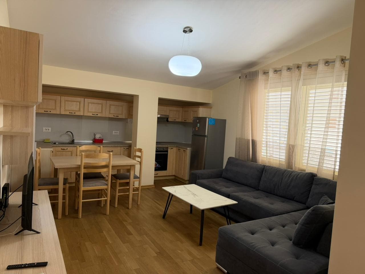 Vilë 2+1 Me Qira në 21 Dhjetori, Tiranë - 600€ | 95 m² 2