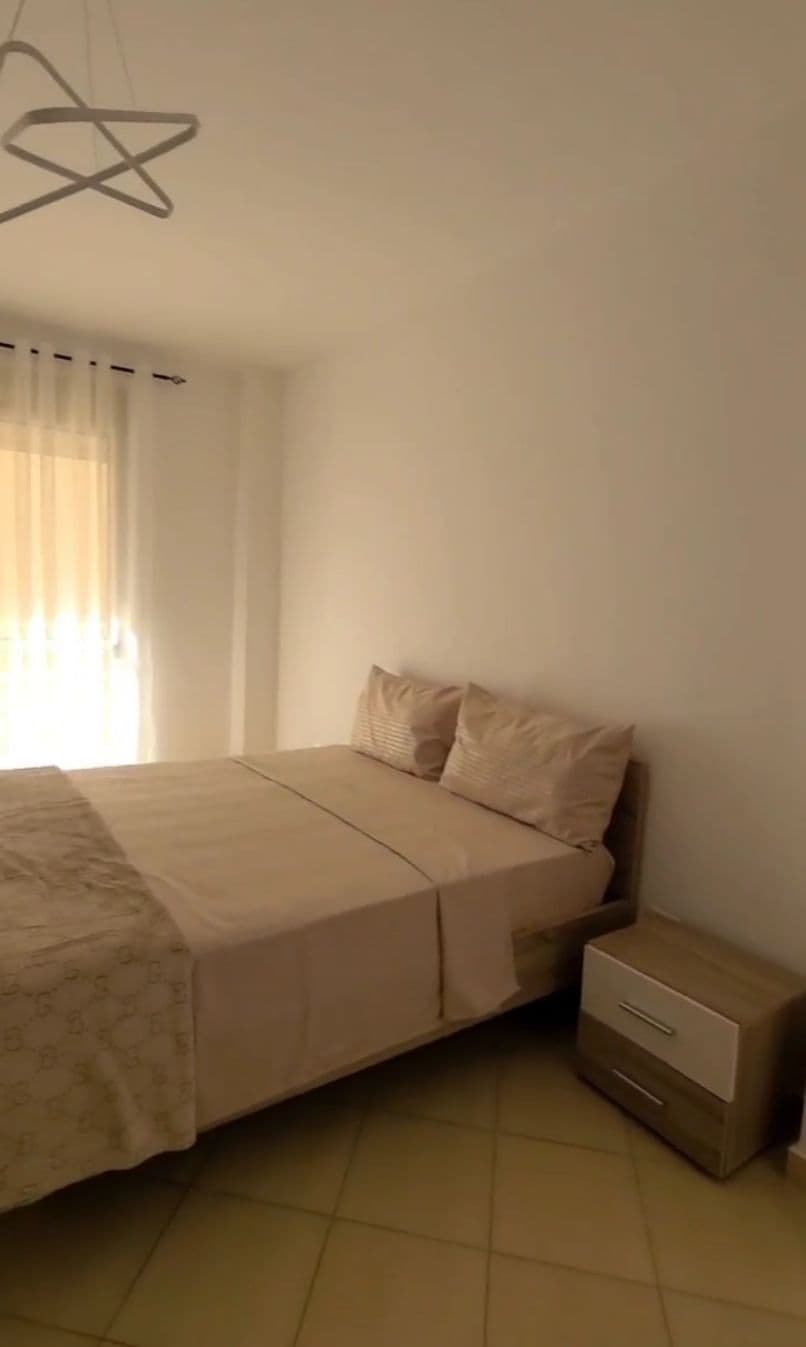 Apartament 2+1 Me Qira në Liqeni i Thatë, Tiranë - 550€ 3