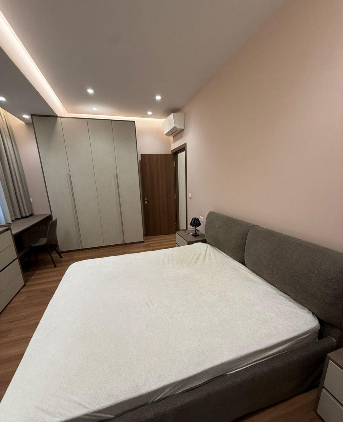 Apartament 2+1+2 Me Qira tek Farmacia 10 në Medrese, Tiranë - 70.000 lekë/muaj | 2 kati 3
