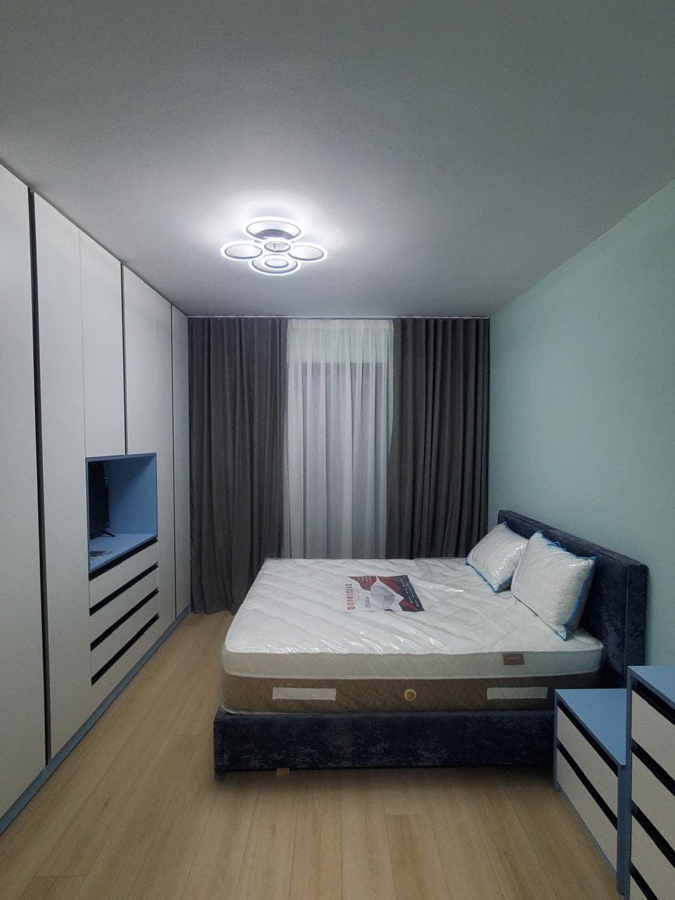 Apartament 2+1+2 + Post parkimi Me Qira në Liqeni i Thatë, Tiranë - 1200€ | 120 m² 2