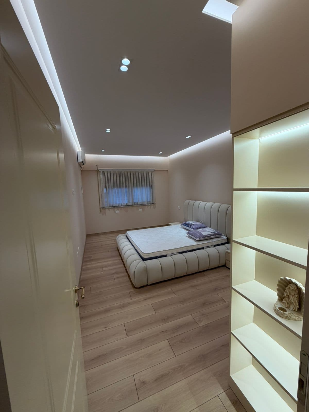 Apartament 2+1+2 +post parkimi Me Qira në Vizion Plus, Tiranë - 1 milion lekë | 110 m² 3