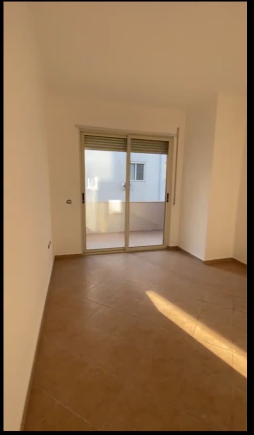 Apartament 2+1+2 në shitje në Liqeni i Thatë, Tiranë - 205,000€ | 110 m² 3