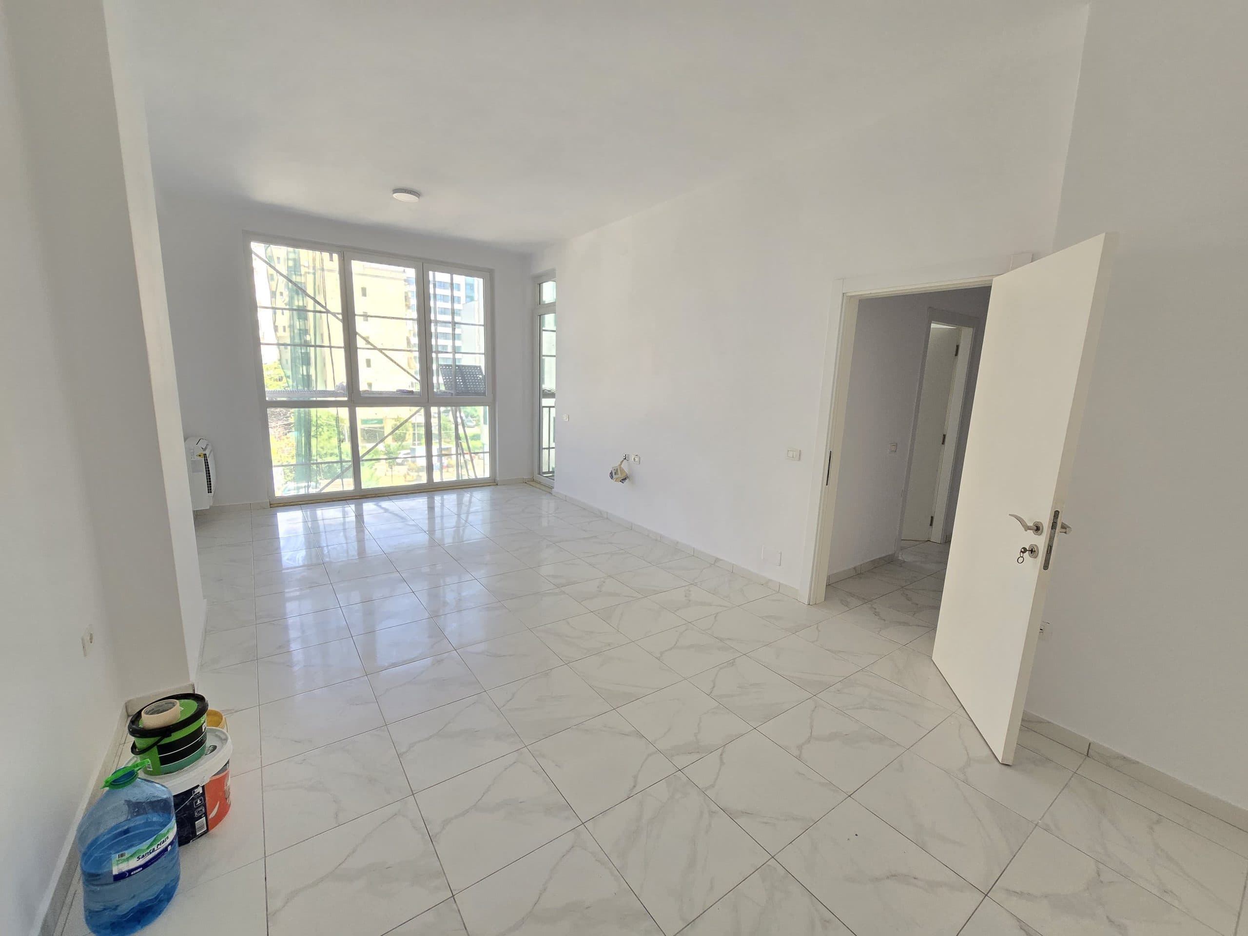 Ambient Biznesi Me Qira tek pranë Rruga e Kavajës, Tiranë - 100.000 lekë/muaj (Neto) | 110 m² 2