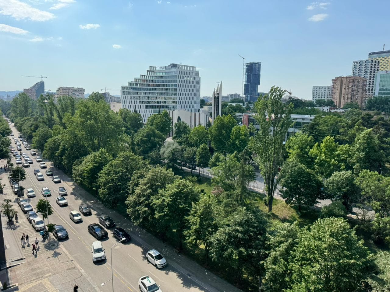 Ambient Biznesi Me Qira tek DownTown Rr. Elbasanit, Tiranë - 3000€ | 74 m² 3