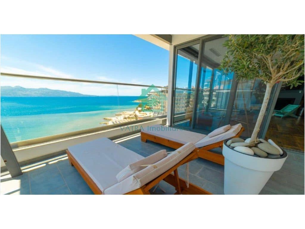 Hotel për Shitje në Sarandë (Vija e parë e bregdetit) - 14,000,000€ | 2800 m²