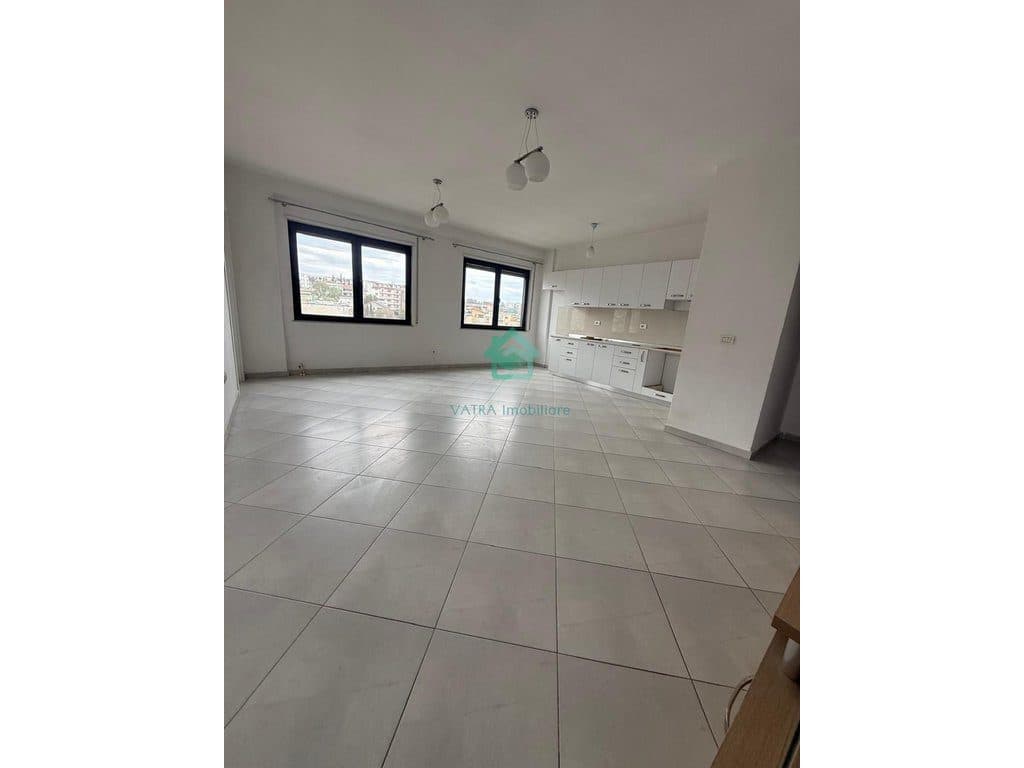 Apartament 2+1 +2 Për Shitje në Tregu Elektrik, Tiranë - 205,000 Lekë| 106 m² 4