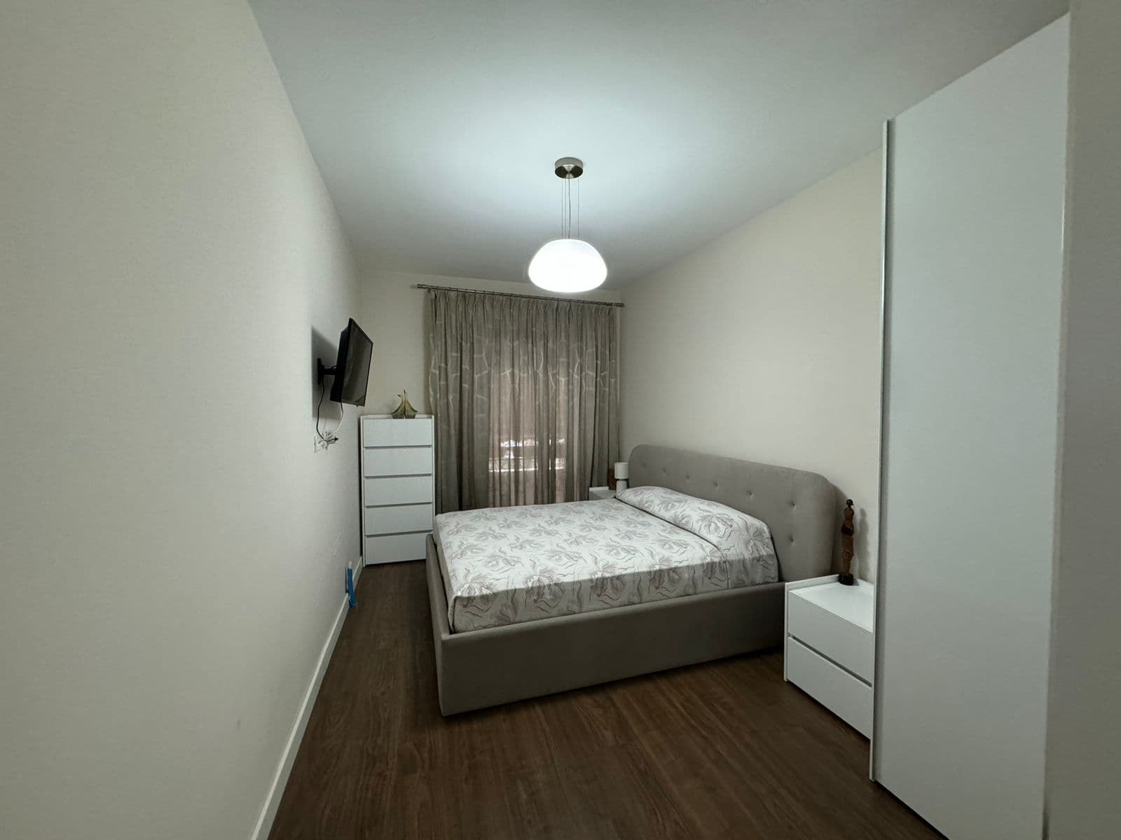 Apartament 2+1+1 Post Parkimi Për Shitje në Shkolla e Bashkuar, Tiranë 4