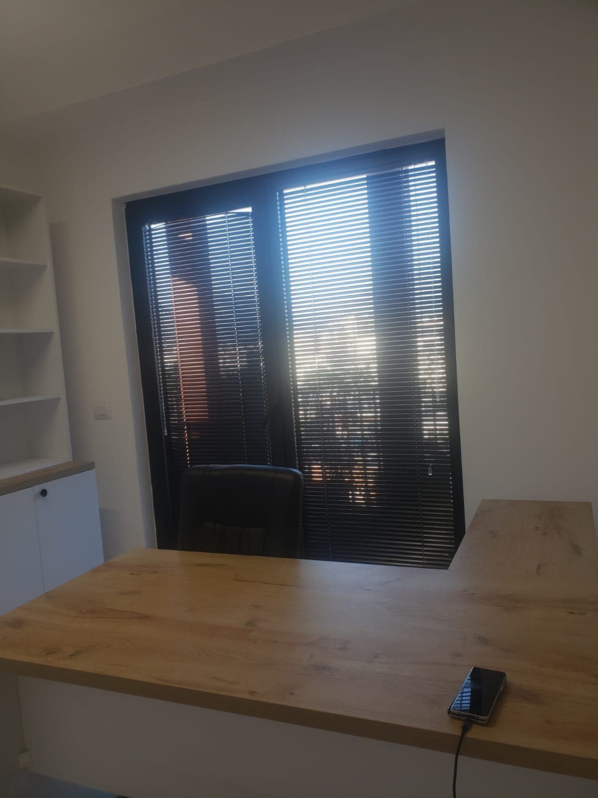 Ambient Biznesi Me Qira Garden Building tek 21 Dhjetori, Tiranë – 1000€ neto | 124 m²