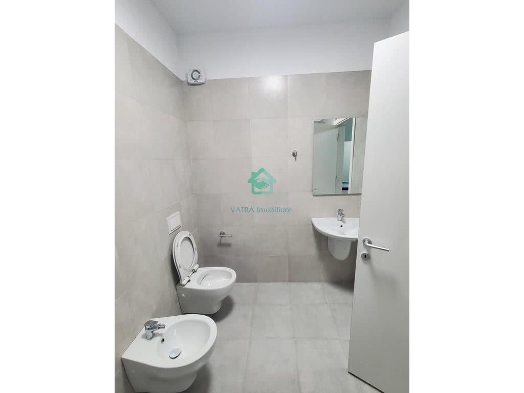 Apartament 2+1+2 + Post parkimi Me Qira në Liqeni i Thatë, Tiranë - 1200€ | 120 m² 4