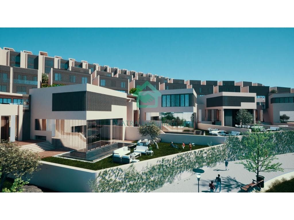 Vilë 3+1 me pishin Për Shitje në Swan Lake Residence, Liqeni i Farkës, Tiranë - 495,000€ | 242 m² 4