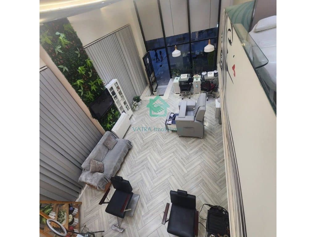 Ambient Biznesi Duplex + Post parkimi Me Qira tek Golden Park në Rrugën e Kavajës, Tiranë - 1200€ | 60 m² 3
