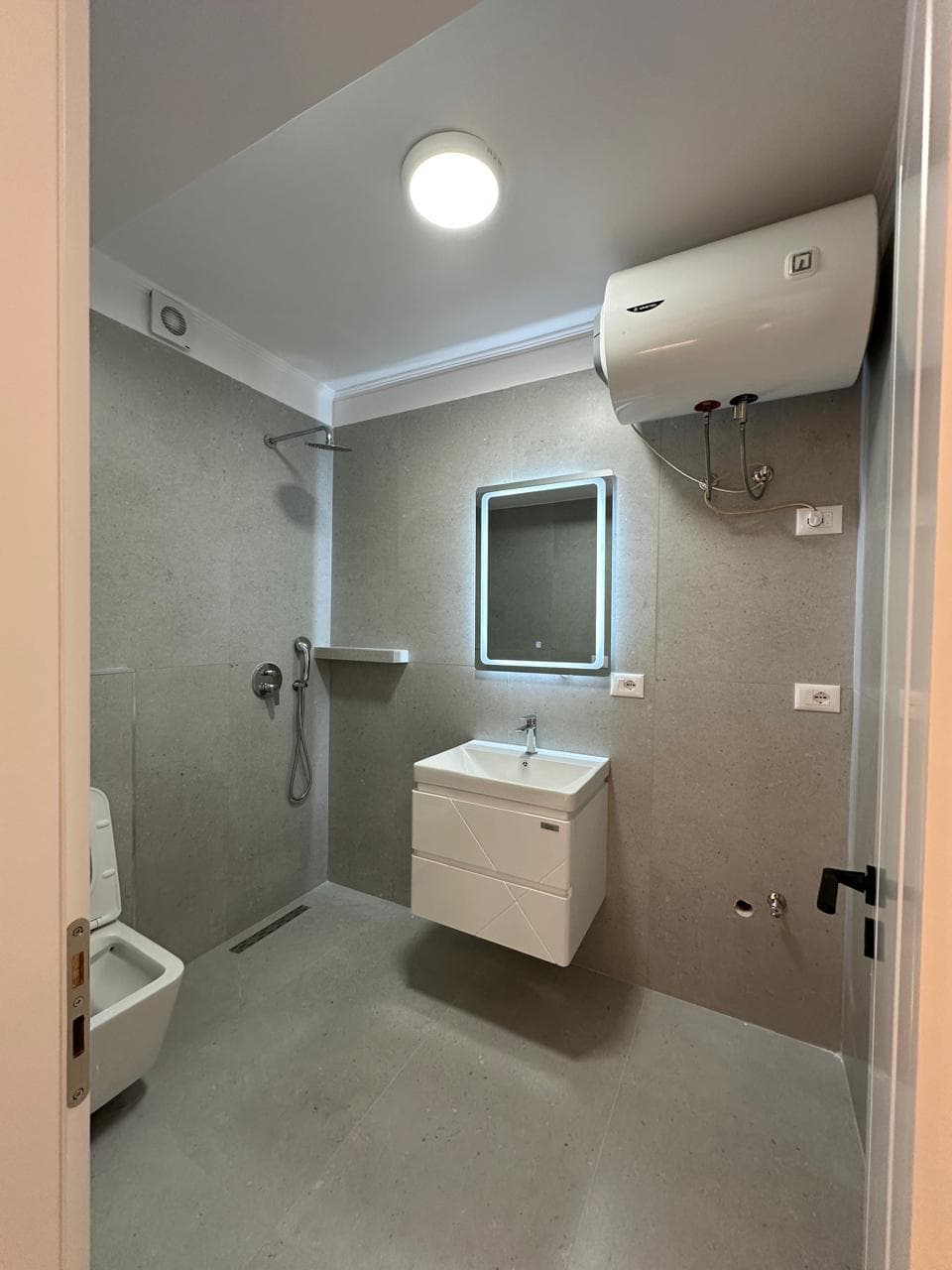 Apartament 2+1 Për Shitje në Oxhaku, Tiranë - 118000€ | 65 m² 4