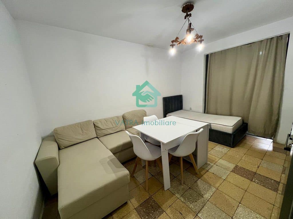 Apartament 1+1 Me Qira pranë Drejtorisë së policisë në Brryl, Tiranë - 37.000 Lekë/muaj